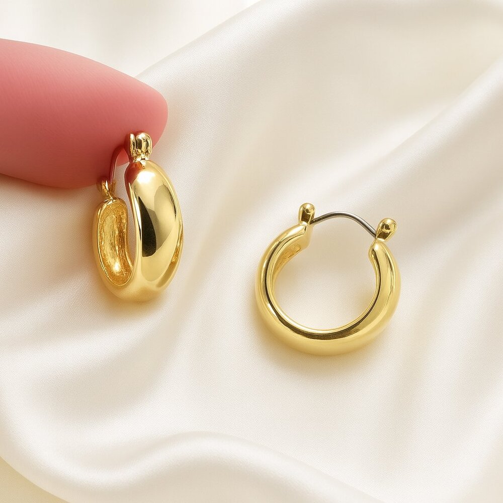 Elegant Polished Gold Minimalist Hoop Earrings – Classic Chic Women’s Jewelry